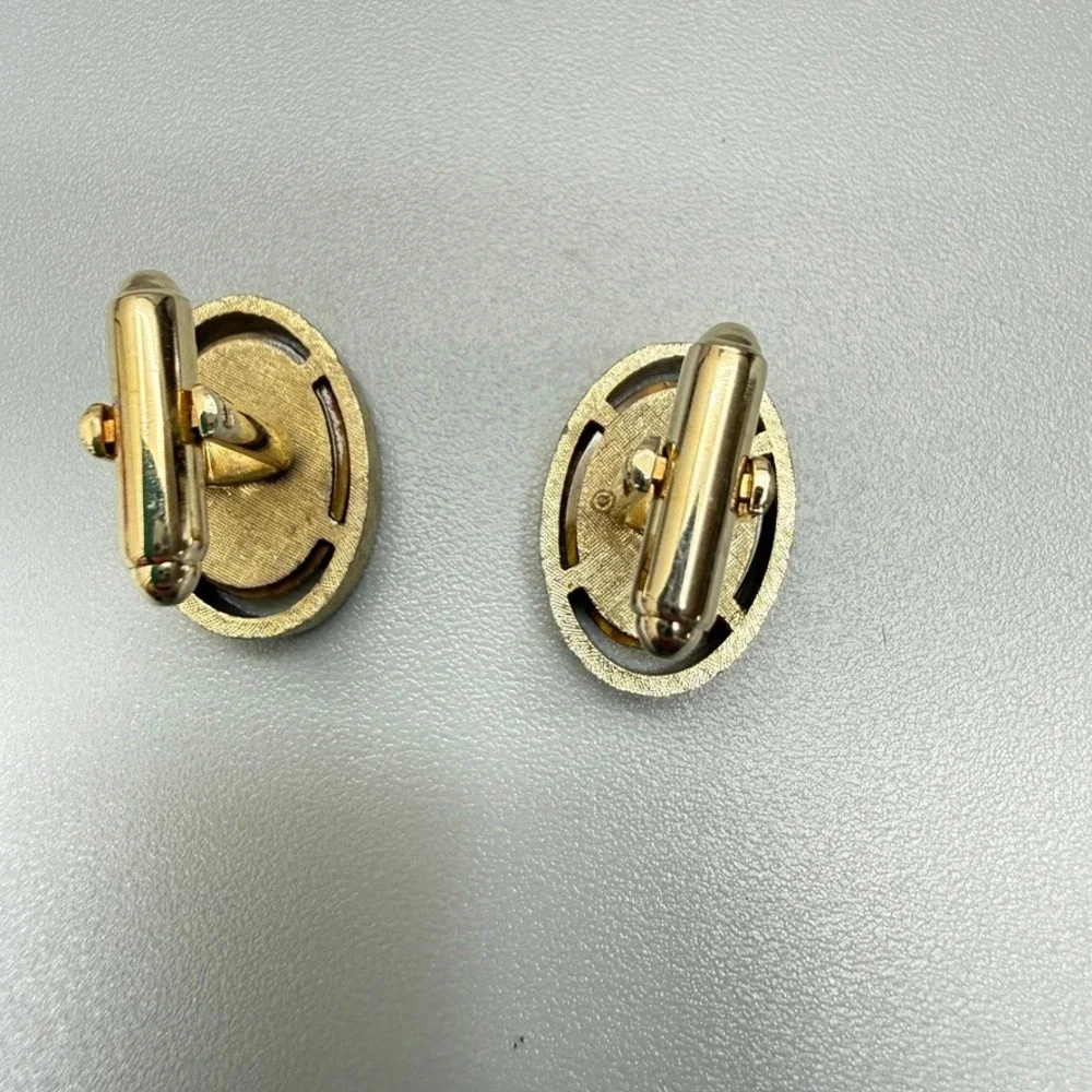 Vintage Dante Gold Tone Tiger's Eye Oval Cufflinks 0.75